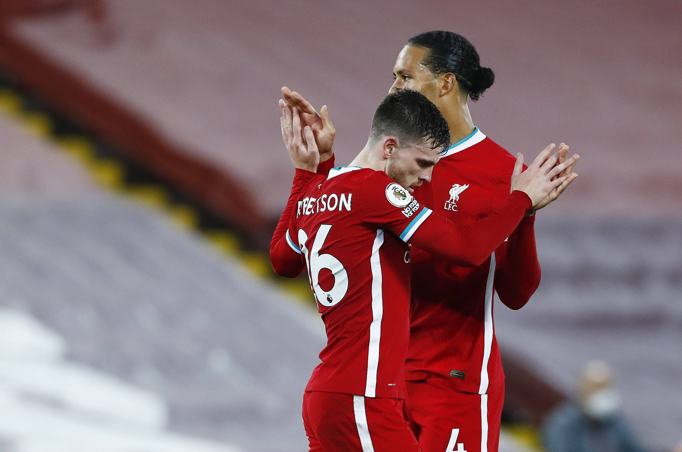 锋线挺身而 锋线挺身而